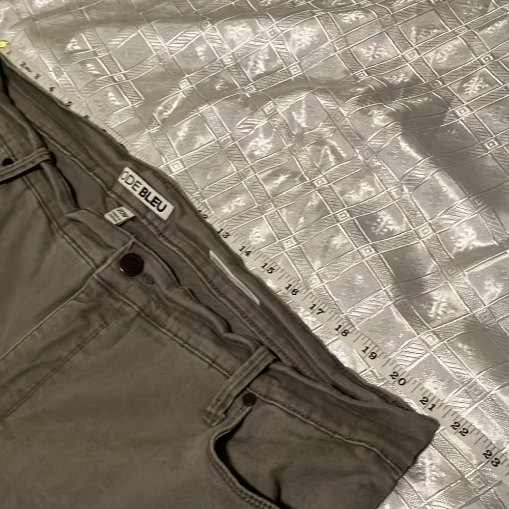 Code Bleu pants - Picture 6 of 9